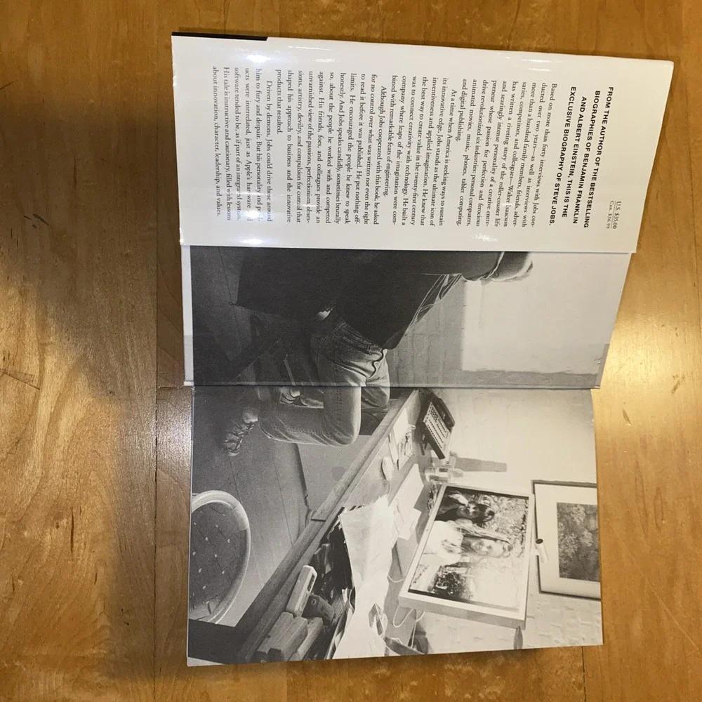Steve Jobs by Walter Isaacson‎ Hardcover 2011 First Edition